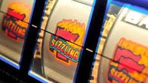 Pengguna mobile browsing olahraga dan casino digital di kota Jakarta